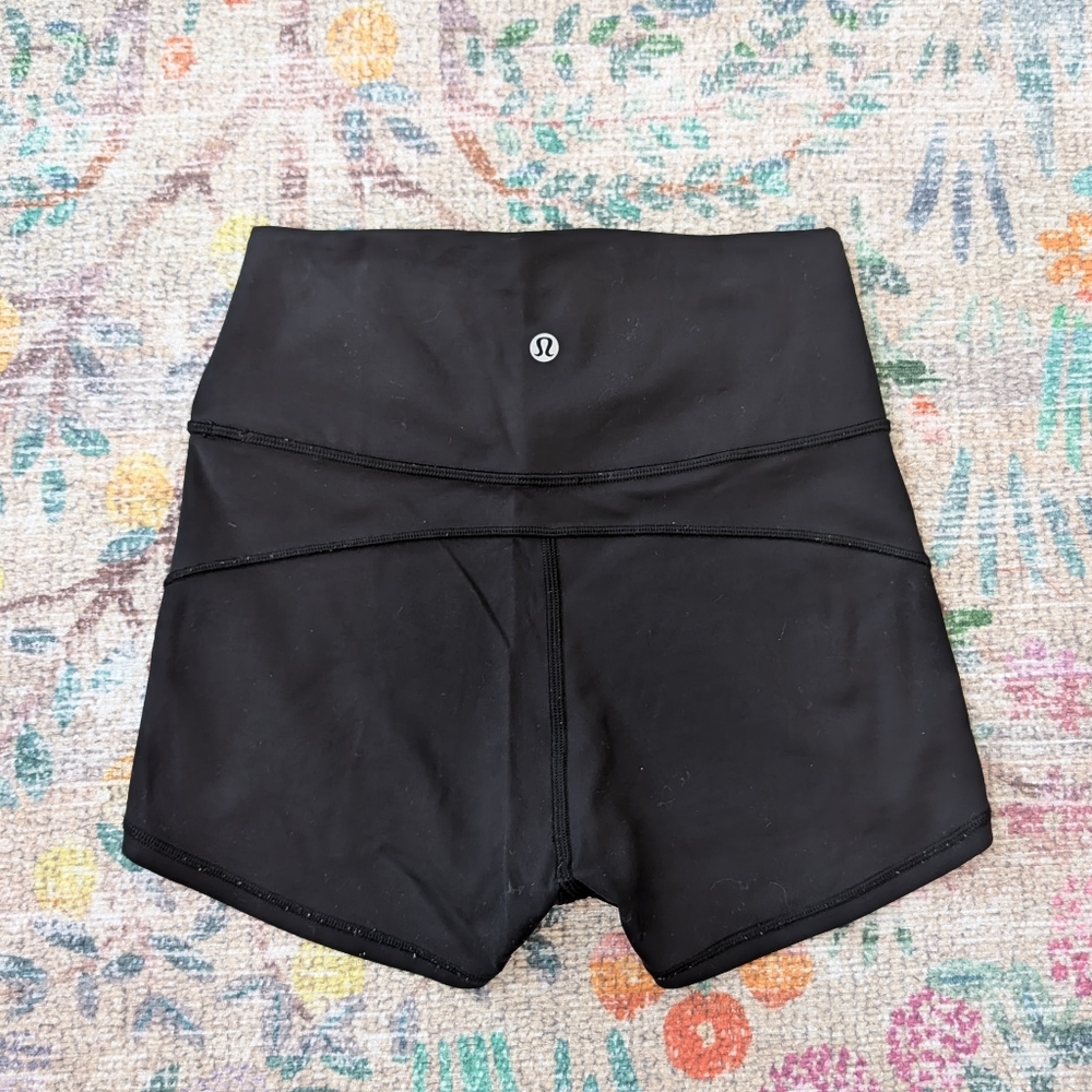 Lululemon In Movement Short - Picture 8 of 10